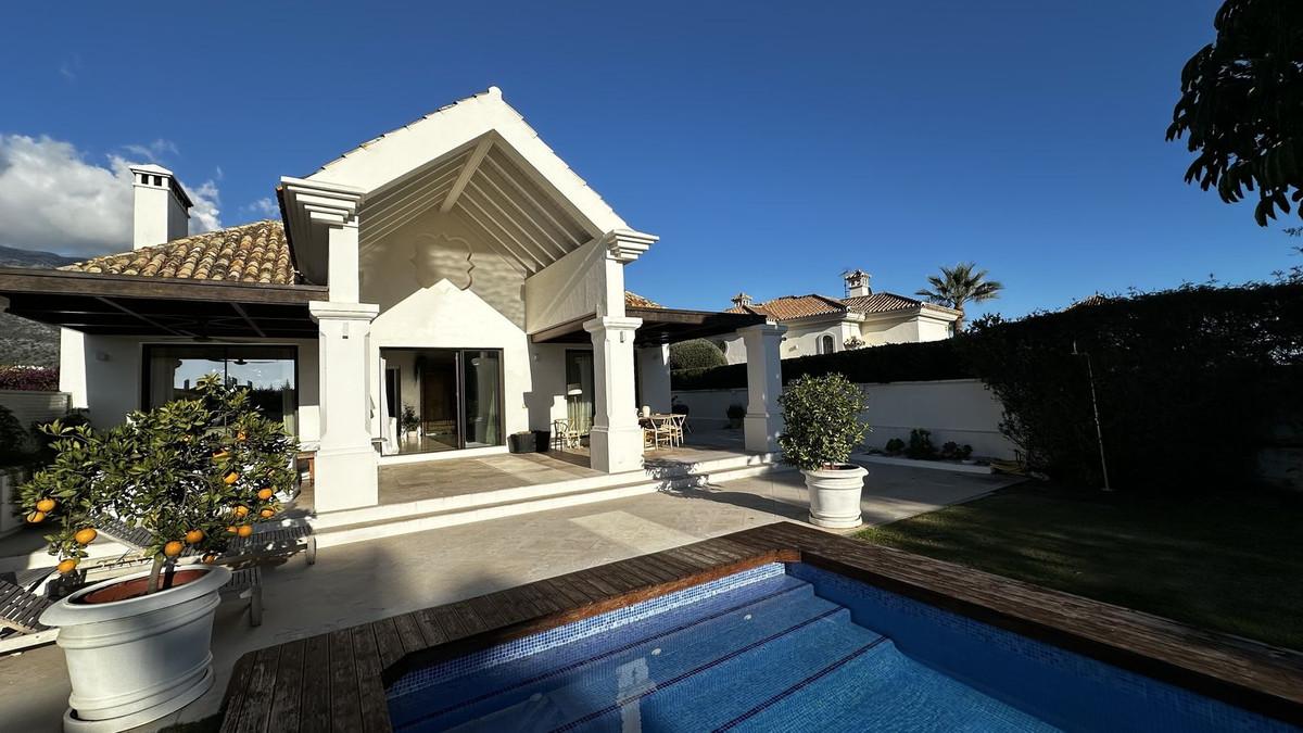 Villa Detached in The Golden Mile