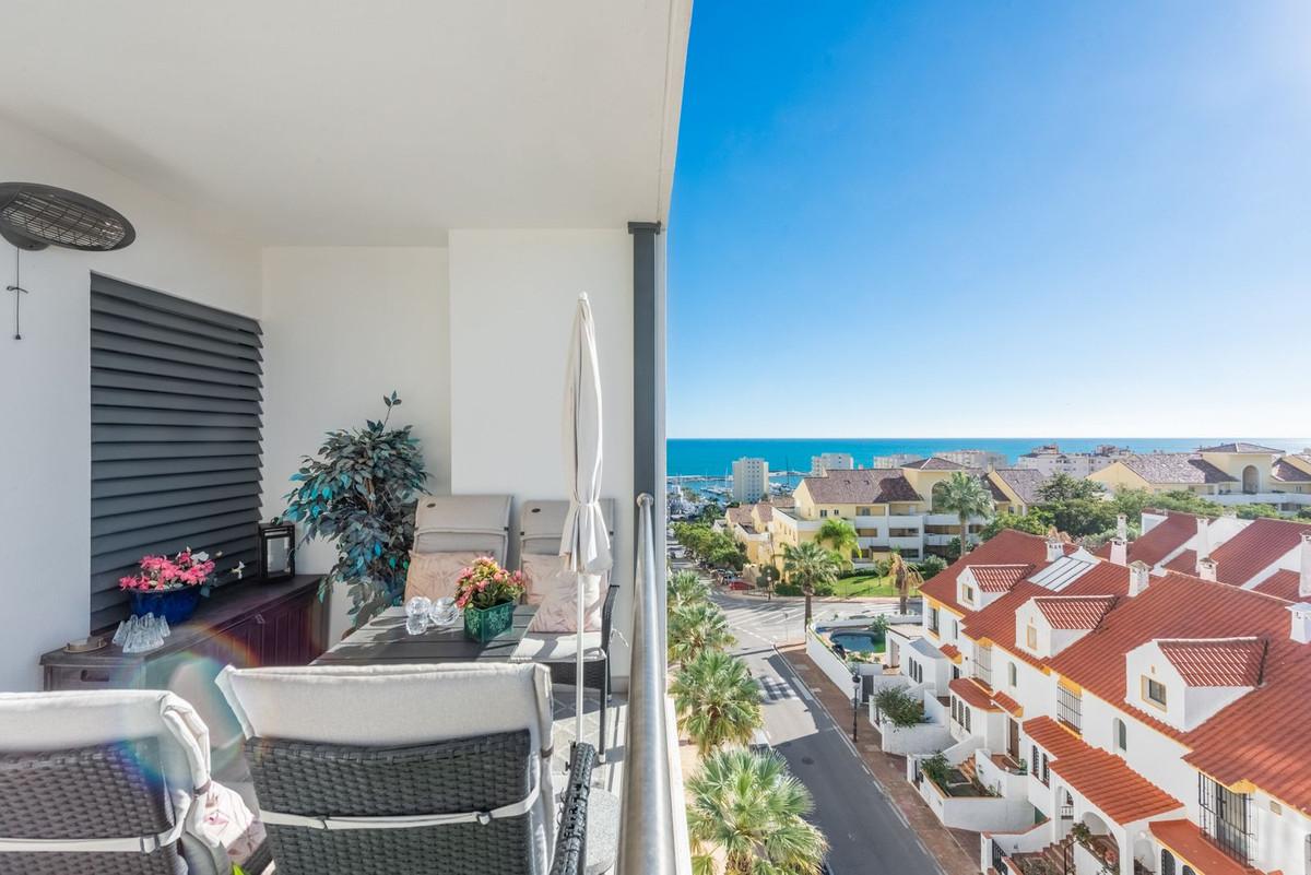 Apartment Middle Floor in Estepona