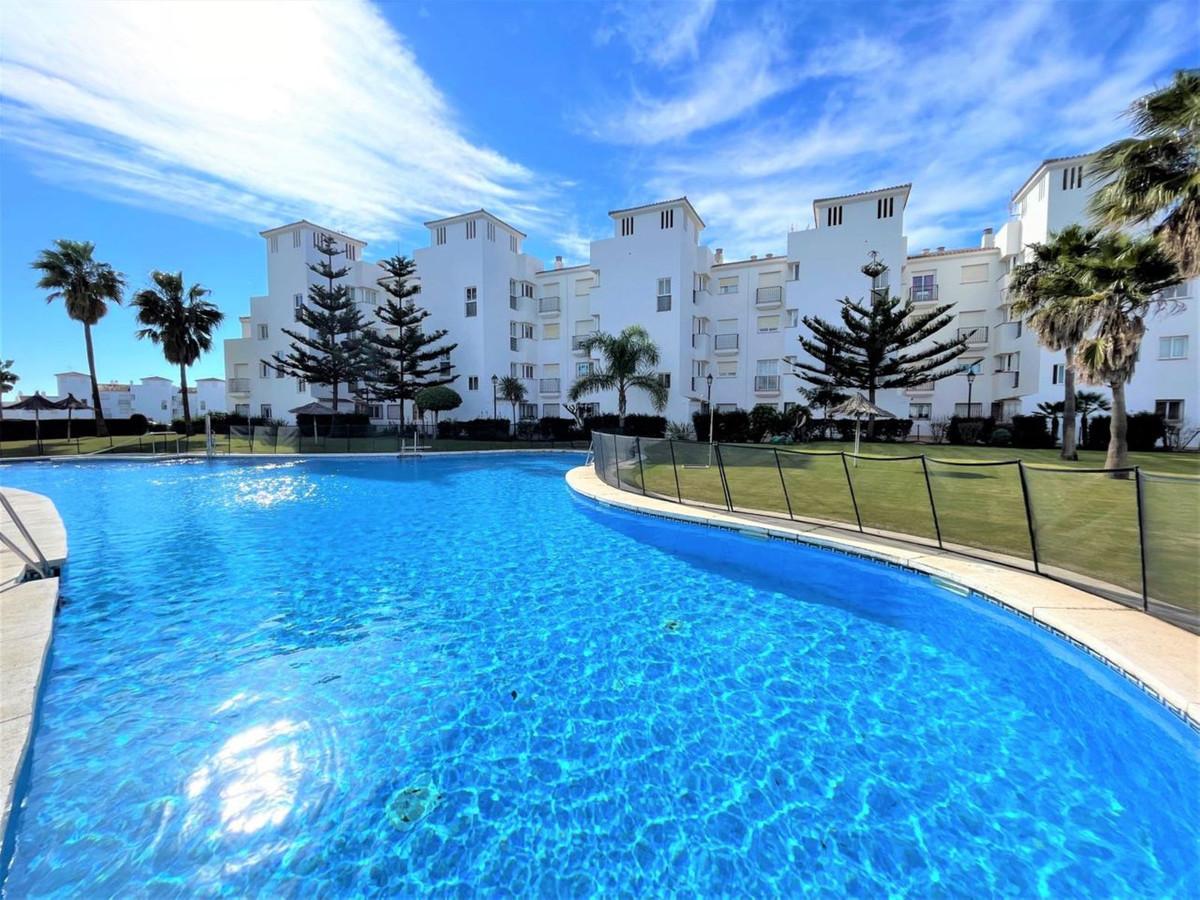 Apartment Middle Floor in La Duquesa