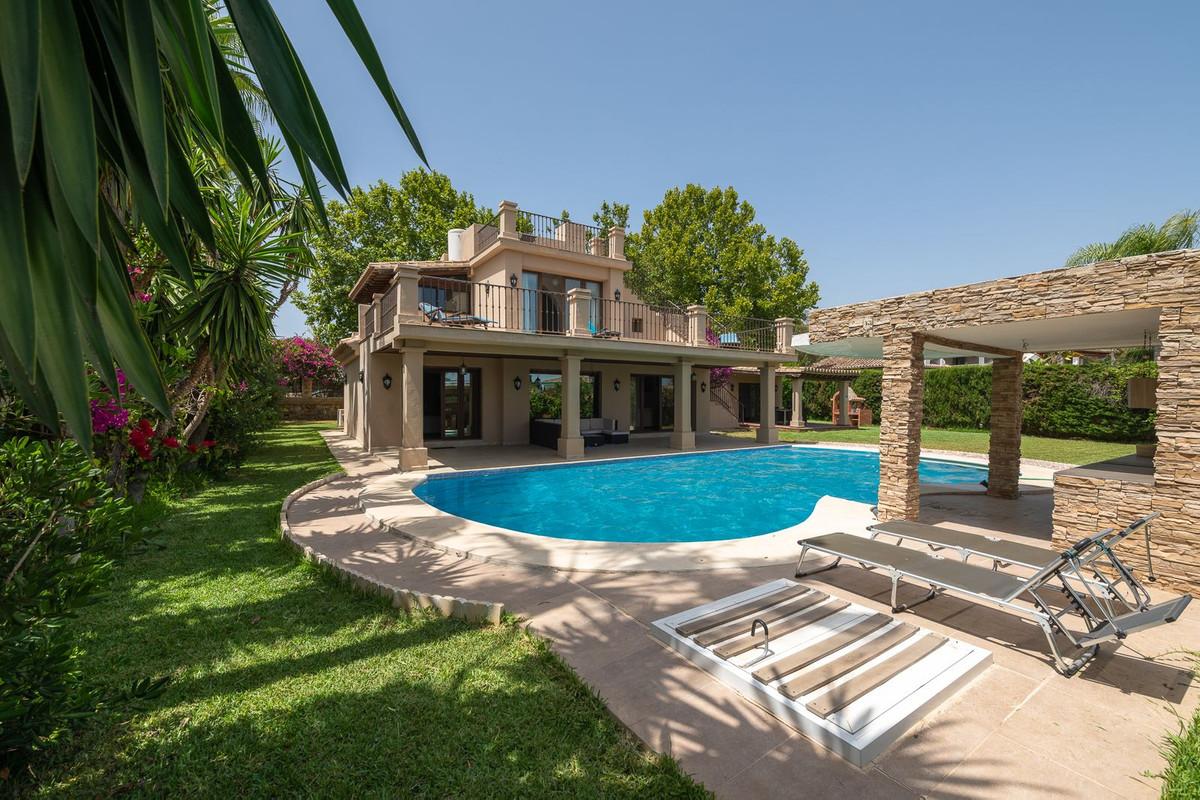 Villa Detached in The Golden Mile