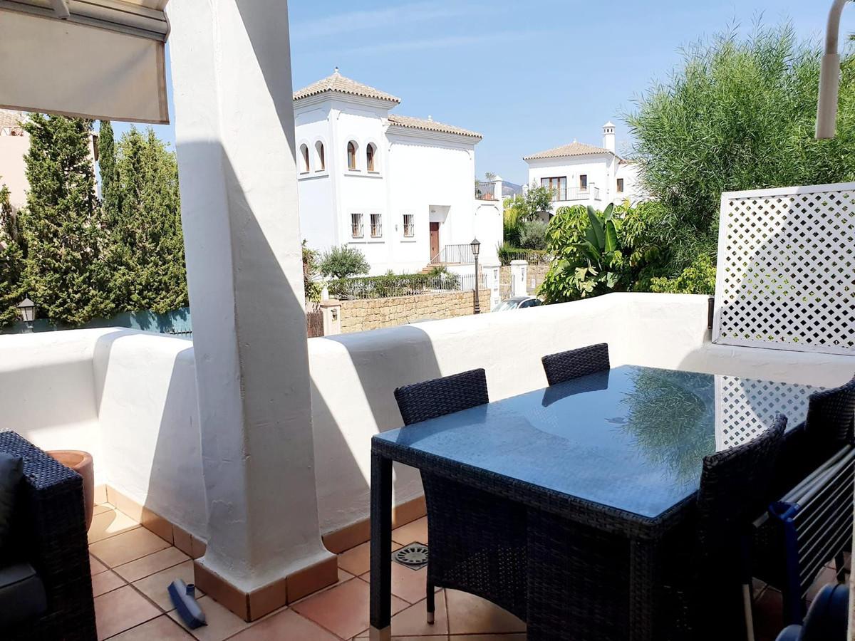 Apartment Middle Floor in Estepona