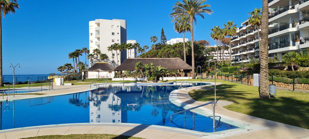 Apartment Middle Floor in Mijas Costa