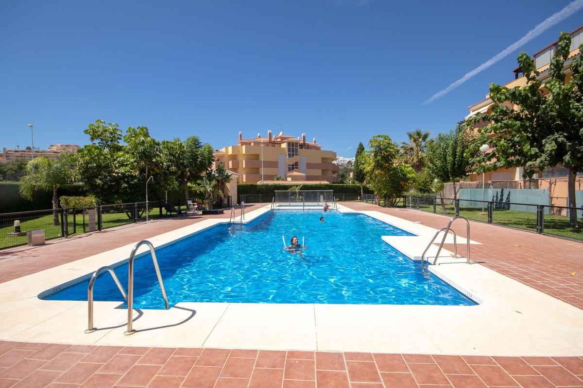 Apartment Middle Floor in La Cala de Mijas