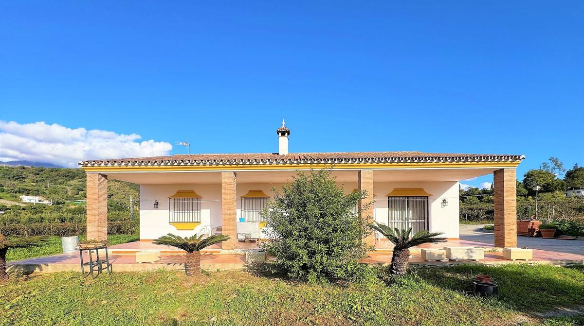 Villa Detached in Estepona