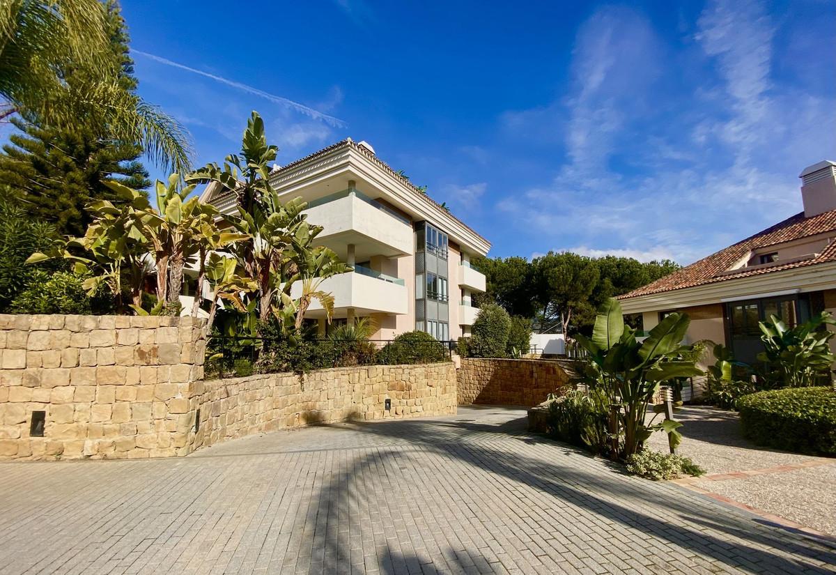 Apartment Ground Floor in Los Monteros