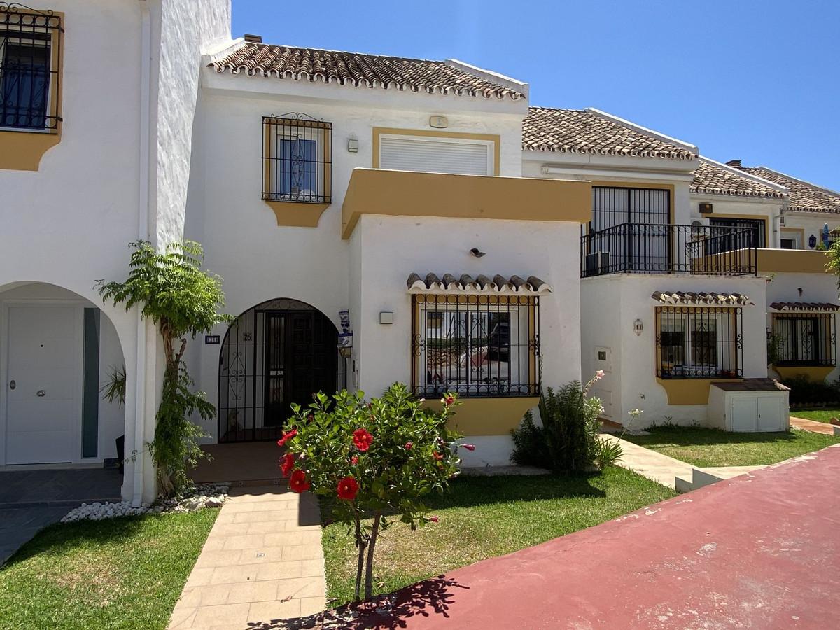 Townhouse Terraced in Calahonda