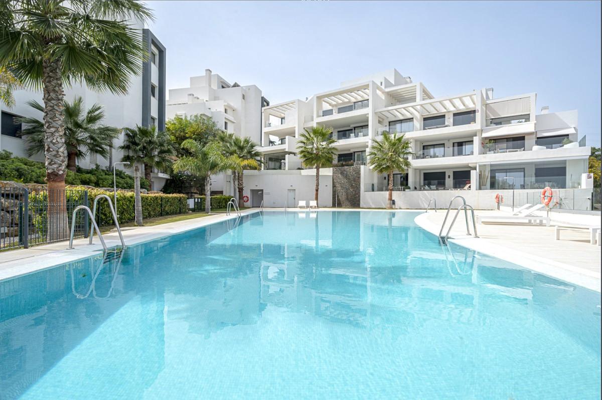 Apartment Middle Floor in Estepona