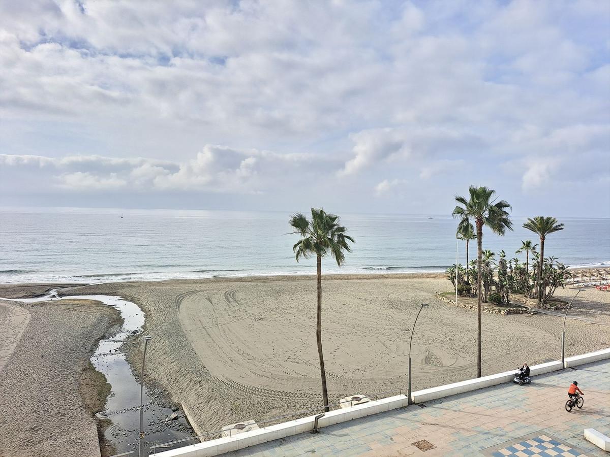 Apartment Middle Floor in Estepona