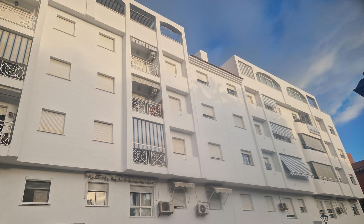 Apartment Middle Floor in San Pedro de Alcántara