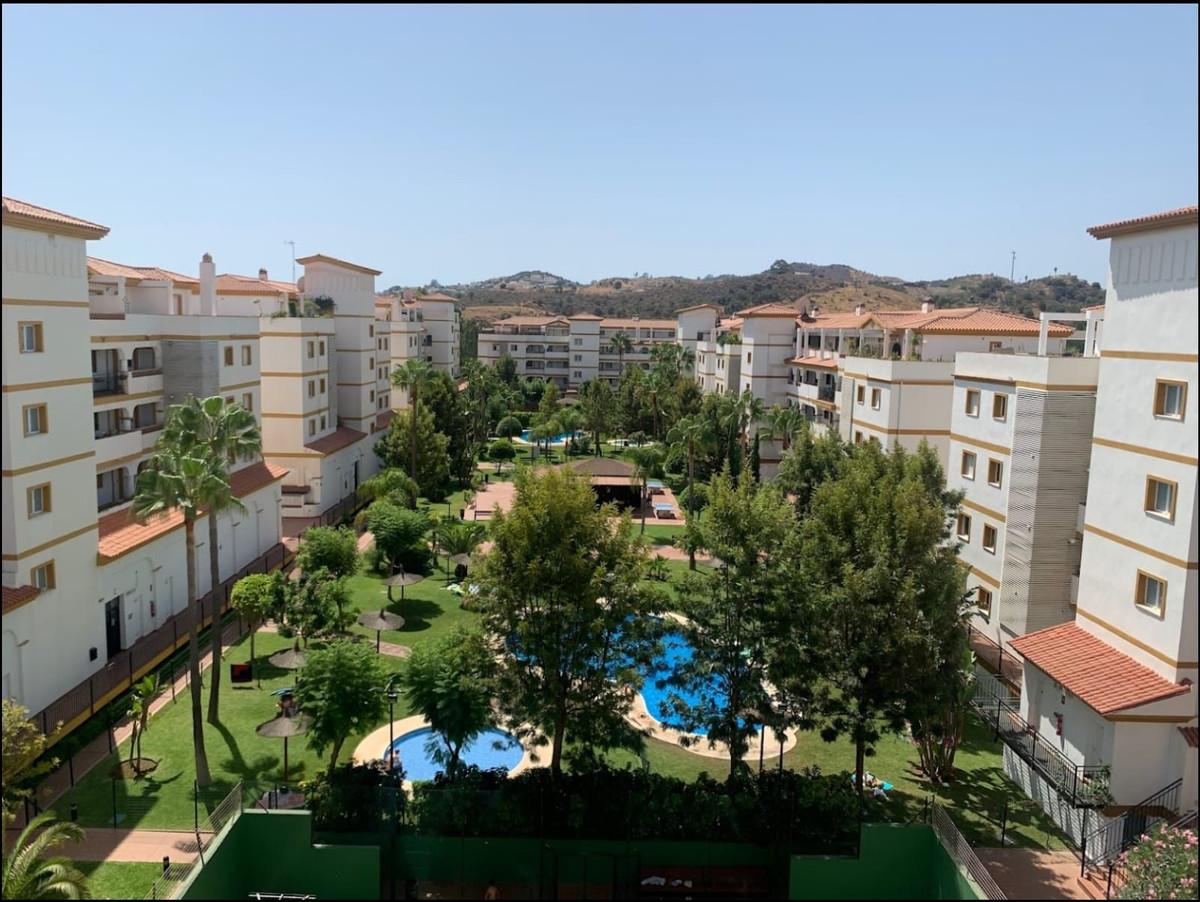 Apartment Middle Floor in Mijas Golf