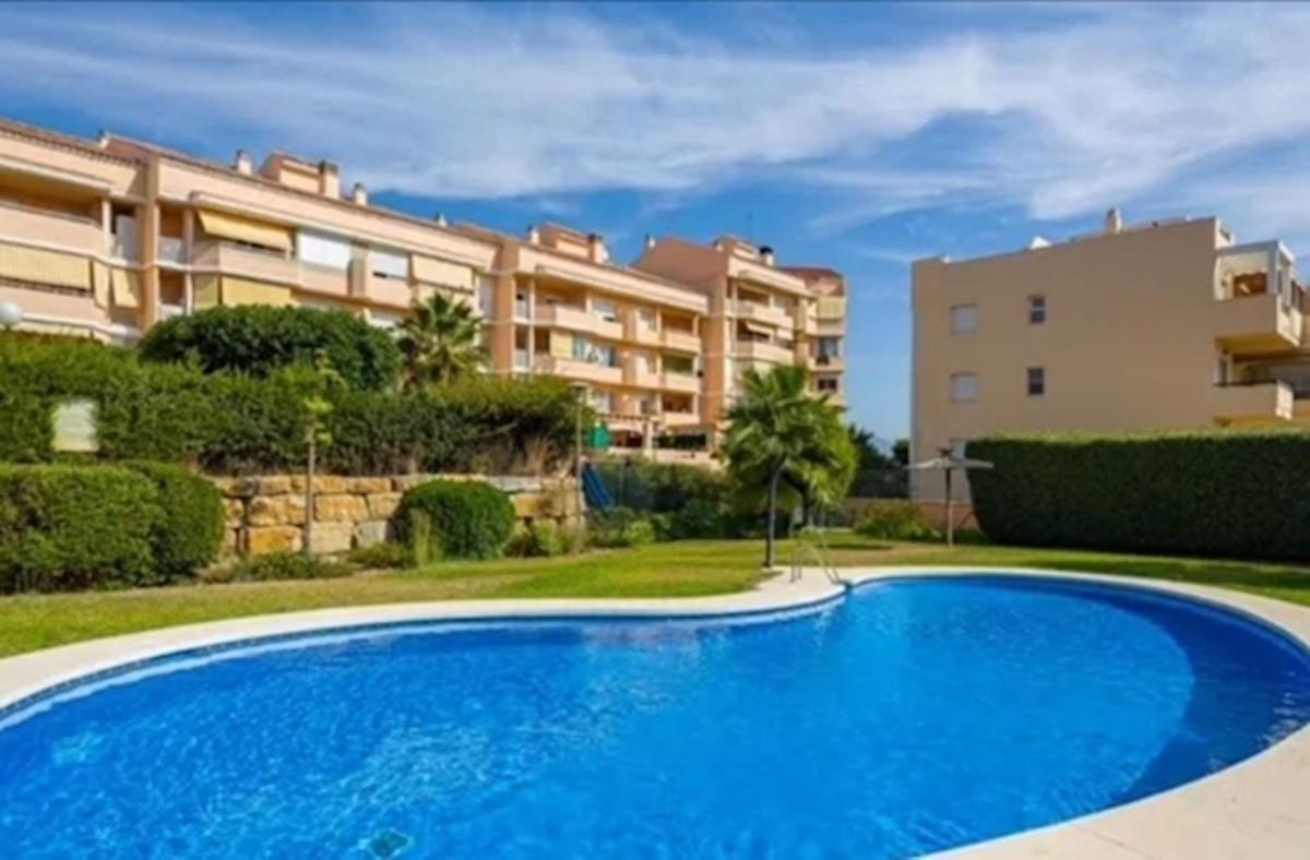 Apartment Penthouse in Estepona