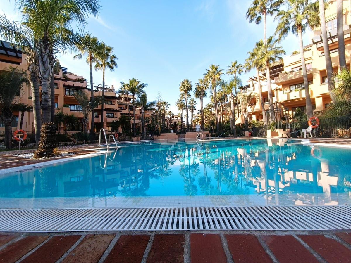 Apartment Middle Floor in San Pedro de Alcántara