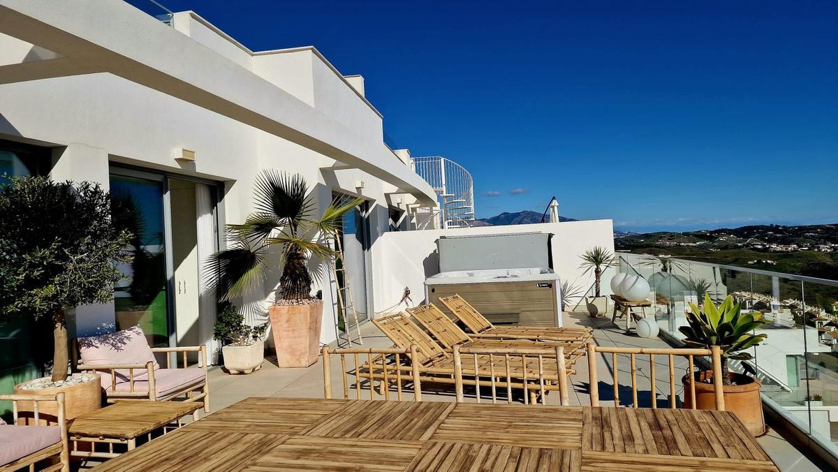 Apartment Penthouse in Mijas