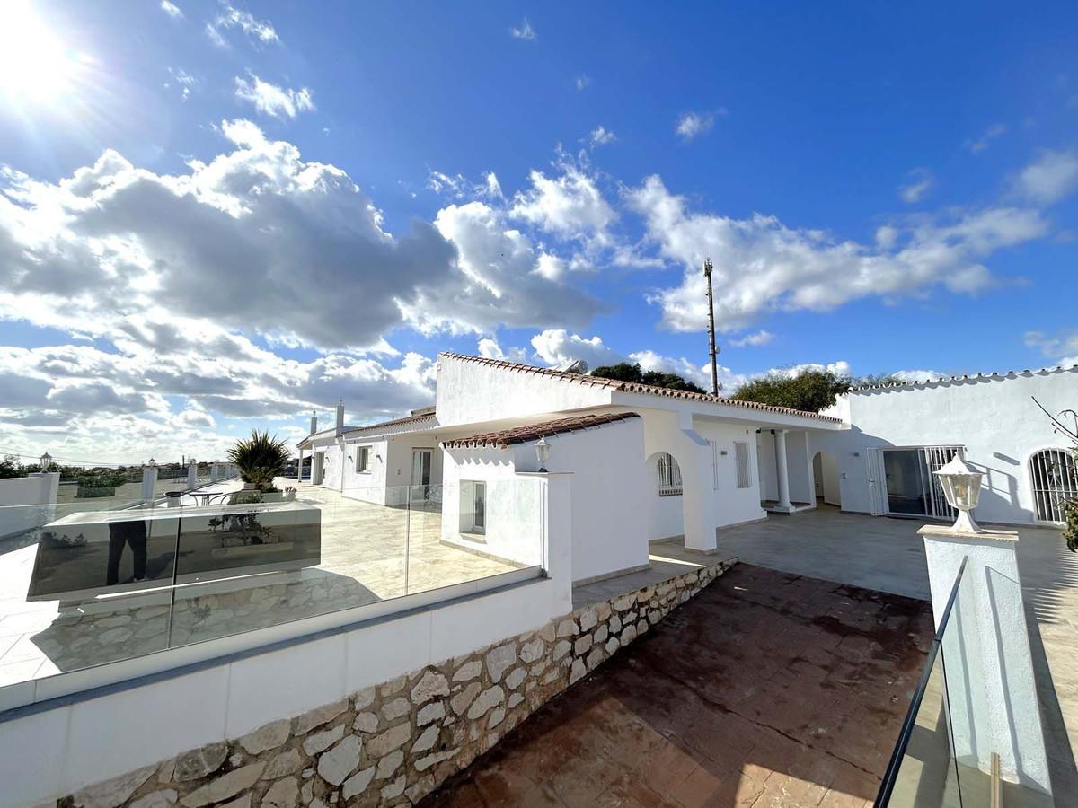 Villa Detached in El Faro