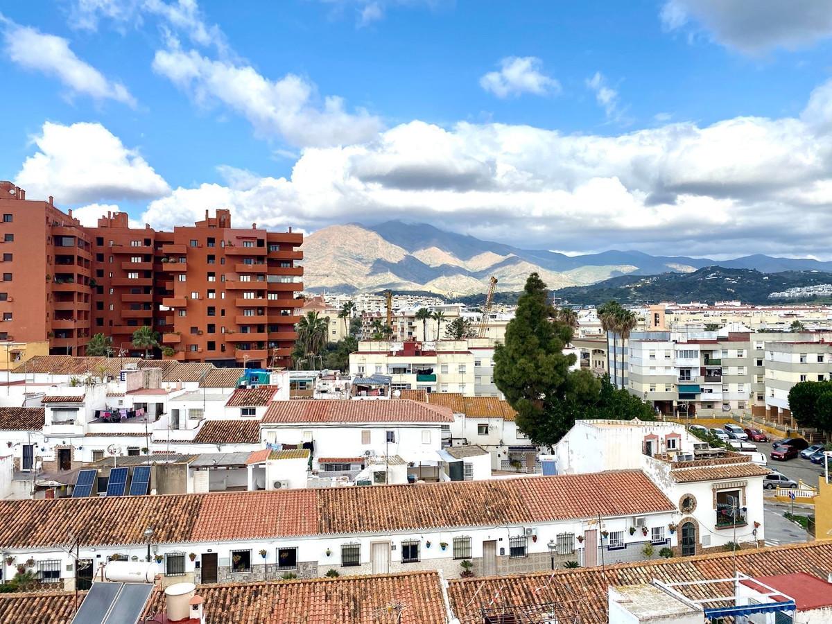 Apartment Middle Floor in Estepona