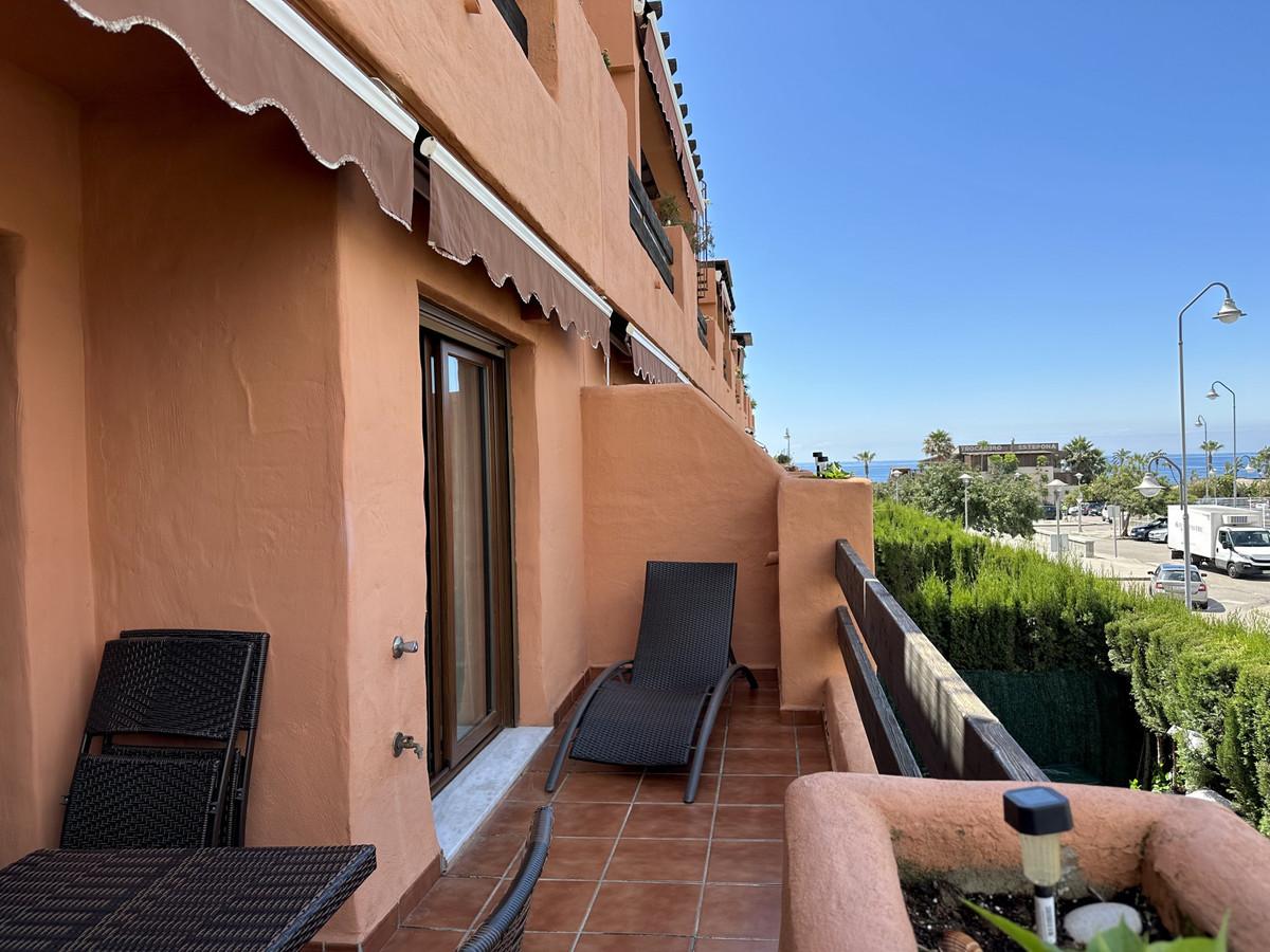 Apartment Middle Floor in Estepona