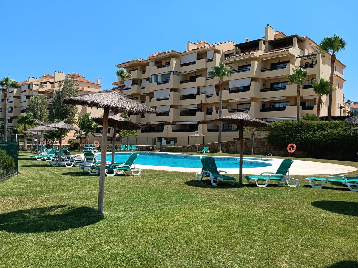 Apartment Middle Floor in Estepona