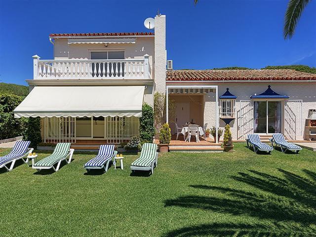 Villa Detached in Artola