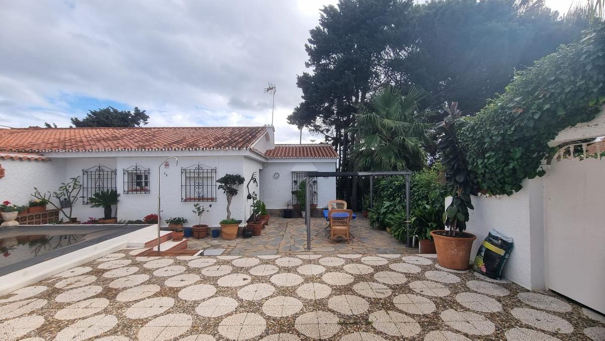 Villa Detached in San Luis de Sabinillas