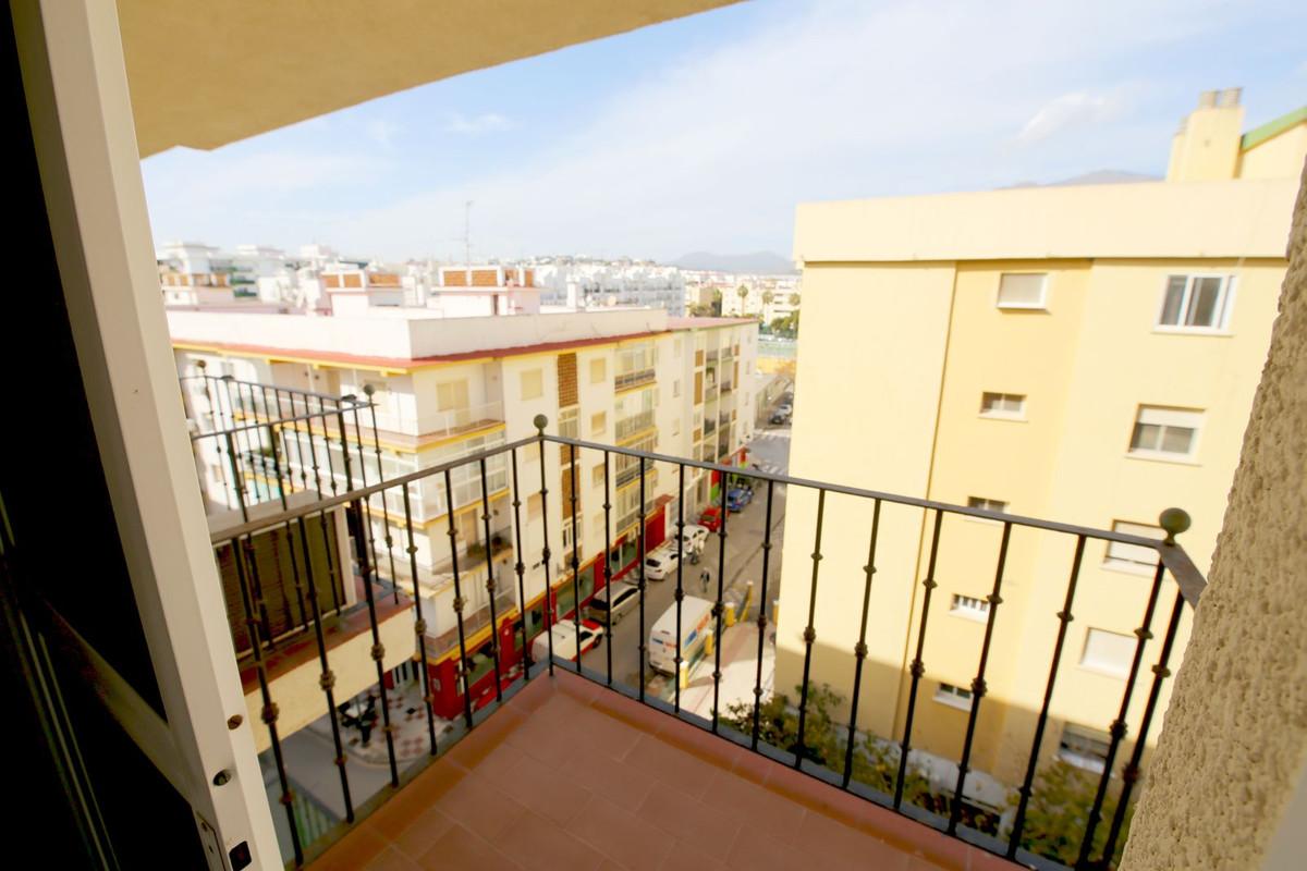 Apartment Middle Floor in Estepona