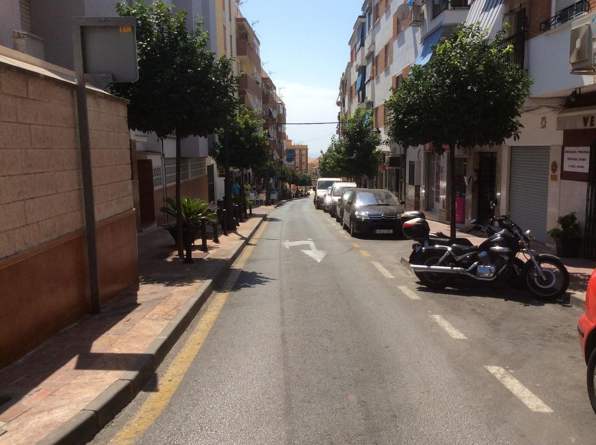 Commercial Garage in Arroyo de la Miel