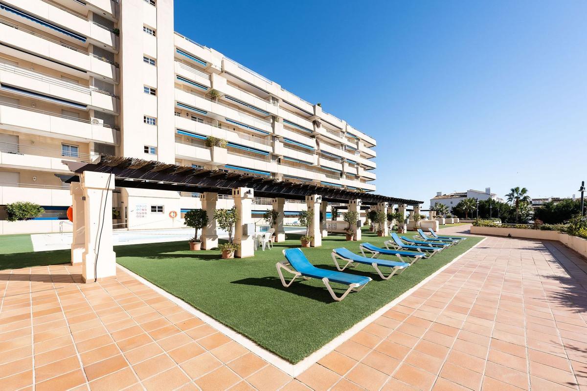 Apartment Middle Floor in Puerto Banús