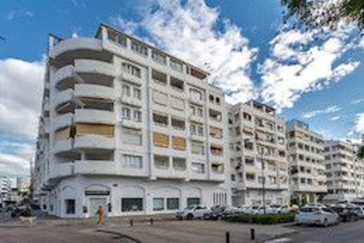 Apartment Middle Floor in Nueva Andalucía