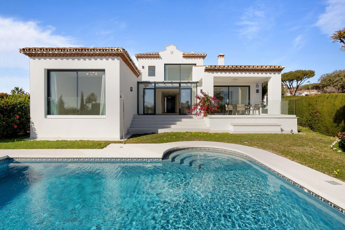 Villa Detached in Elviria