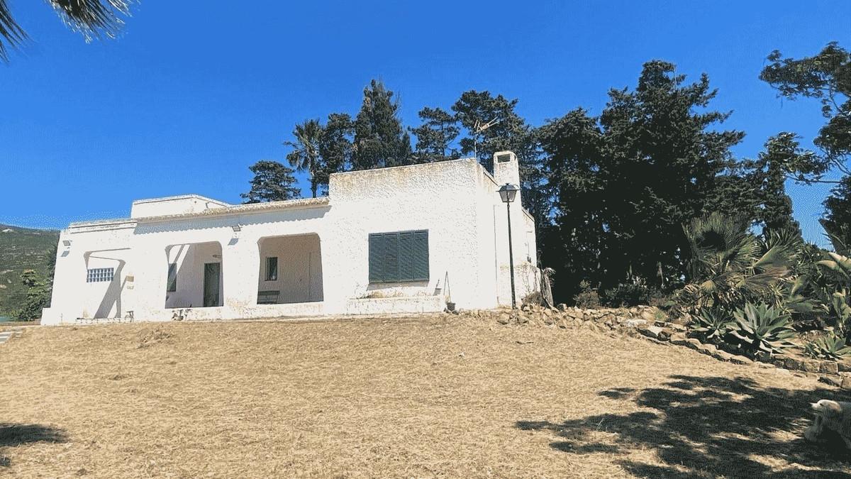 Villa Detached in La Línea