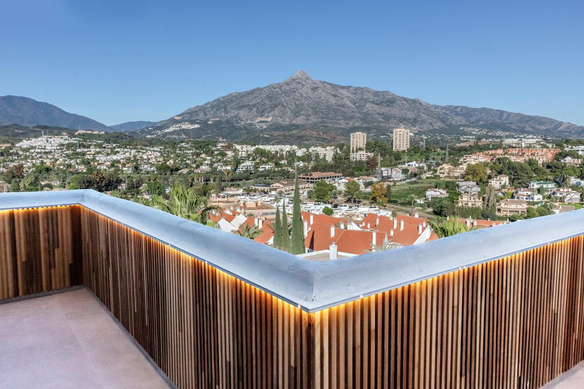 Apartment Middle Floor in Nueva Andalucía