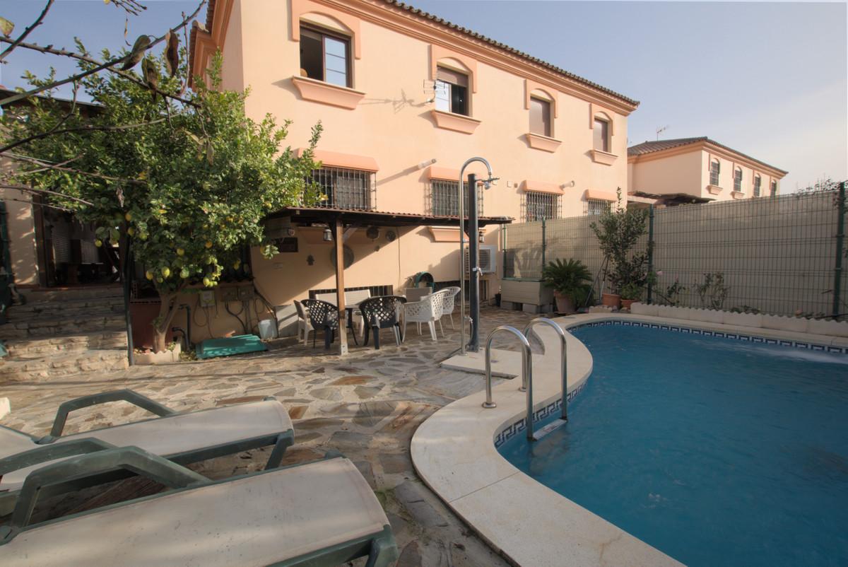 Townhouse Terraced in Alhaurín de la Torre