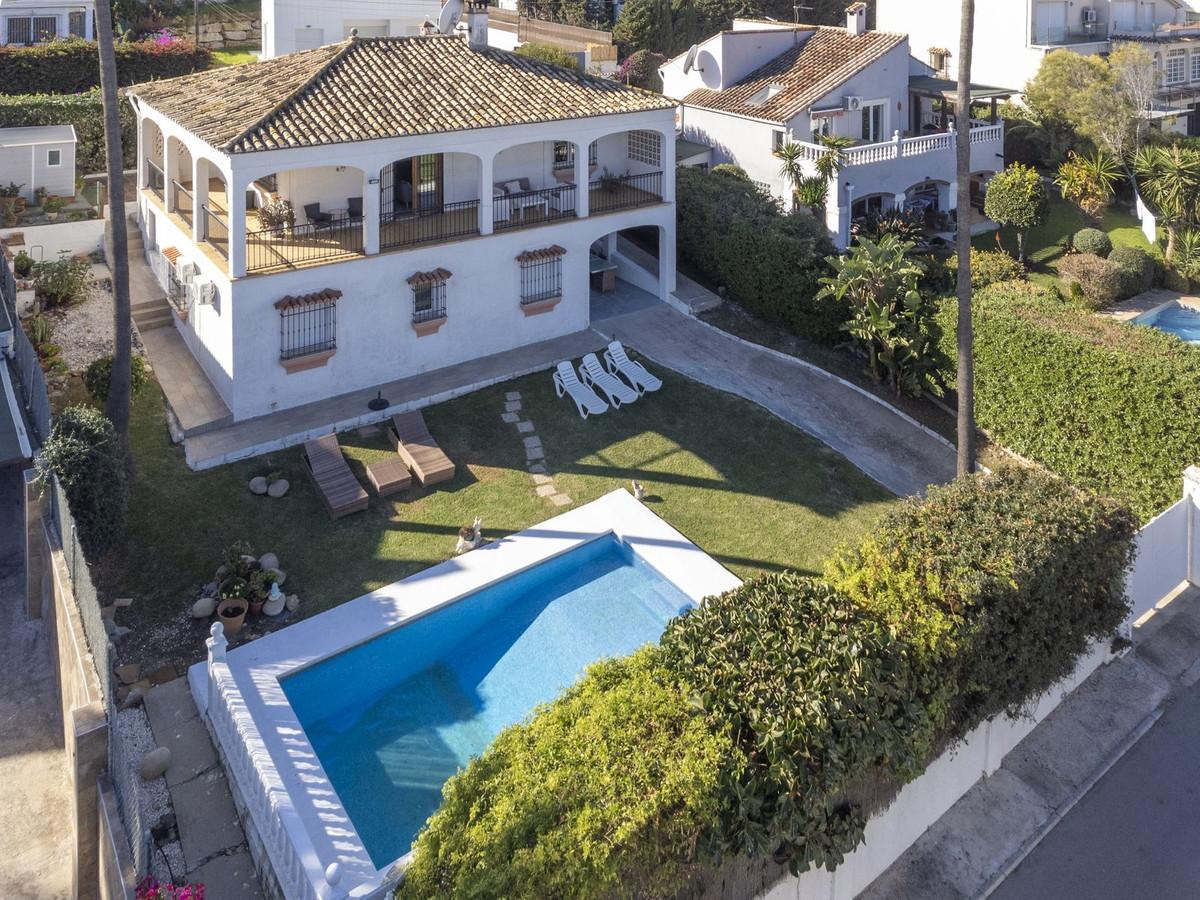 Villa Detached in Estepona