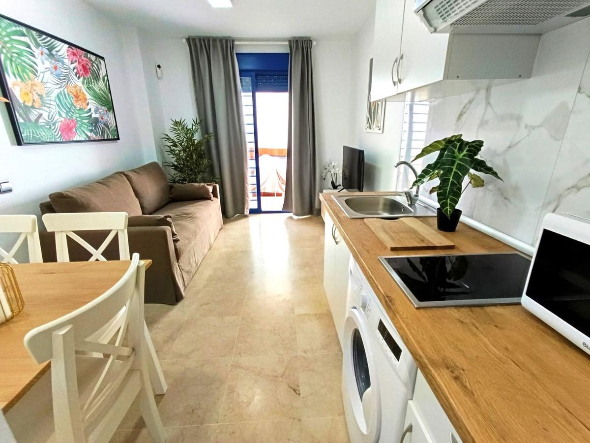 Apartment Middle Floor in Benalmadena Costa