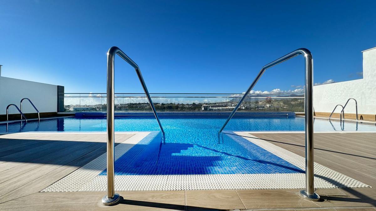 Apartment Penthouse in Nueva Andalucía