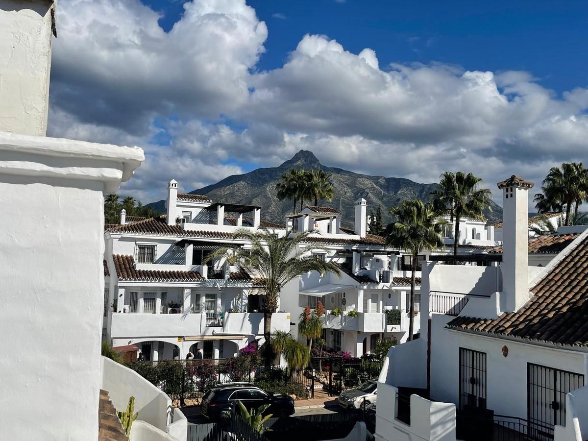 Townhouse Terraced in Puerto Banús