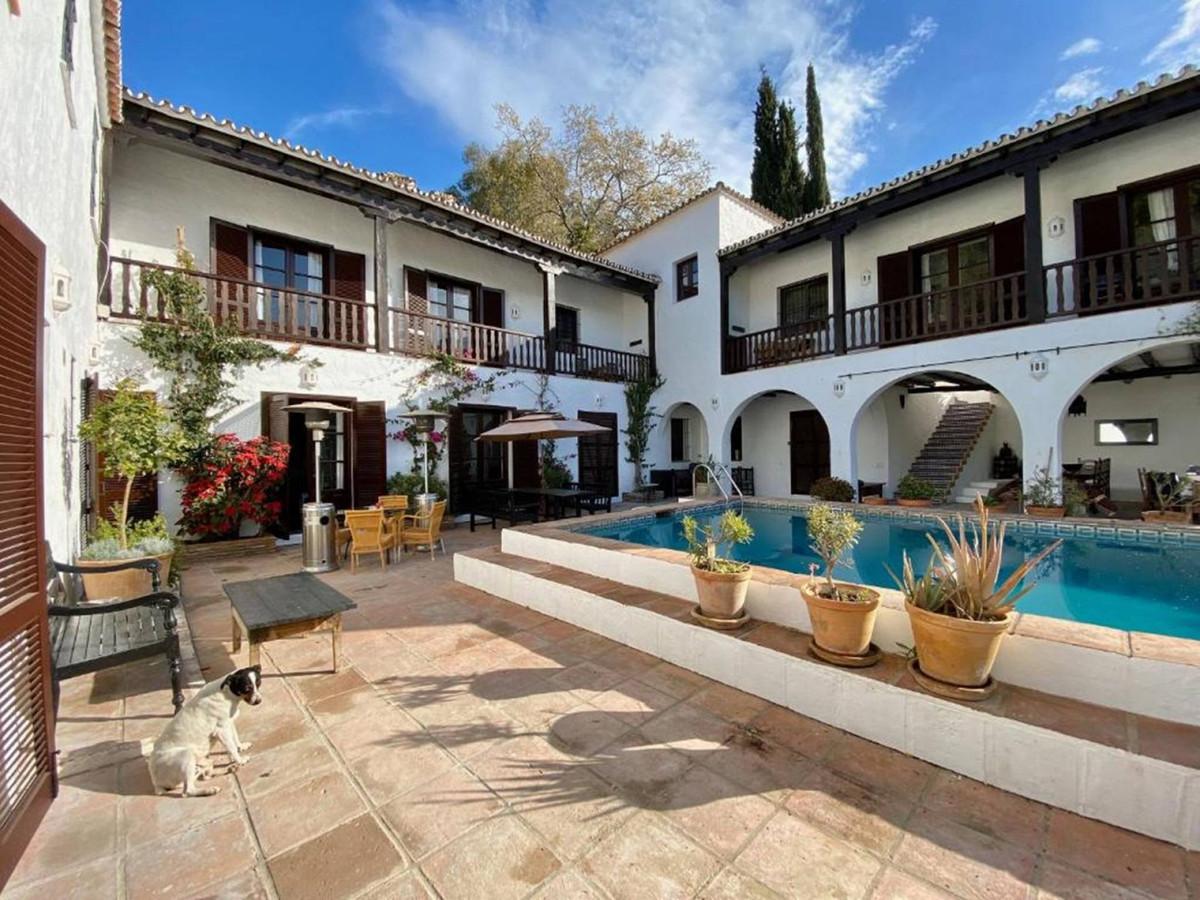 Villa Finca in Estepona