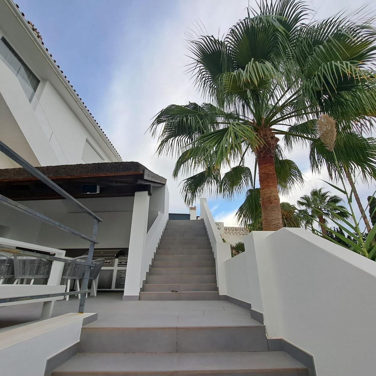 Villa Detached in Benalmadena