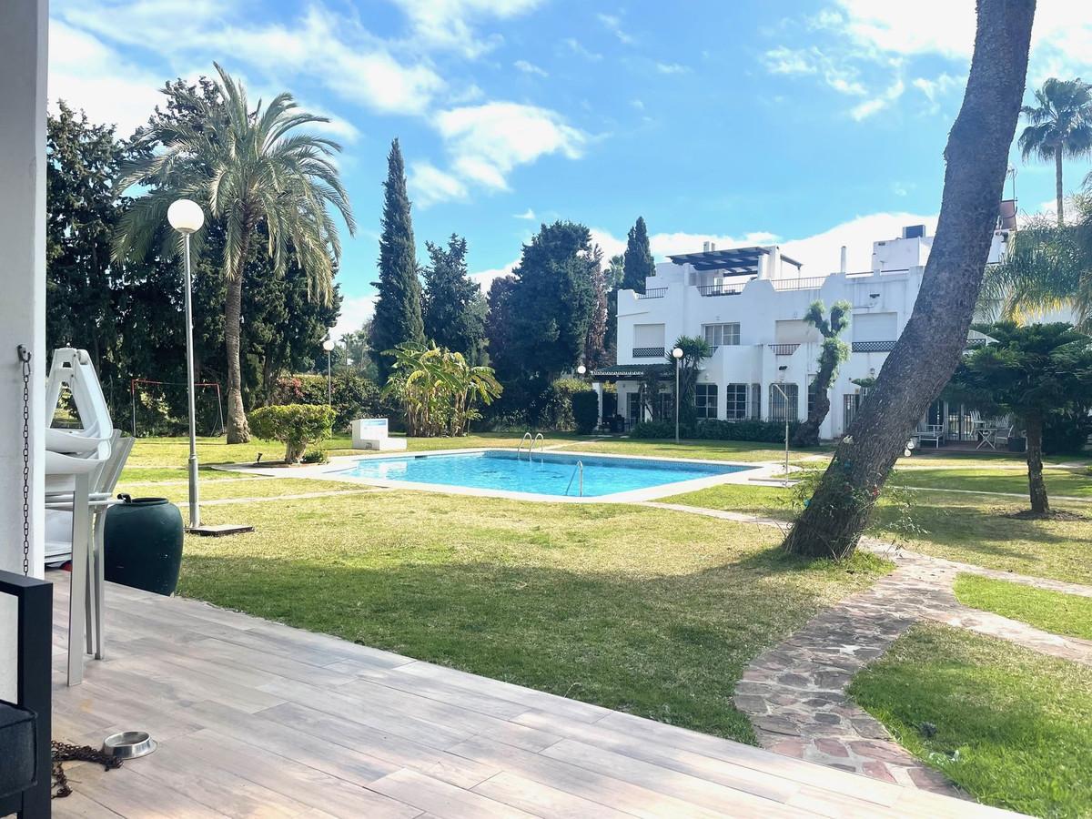 Townhouse Terraced in Nueva Andalucía