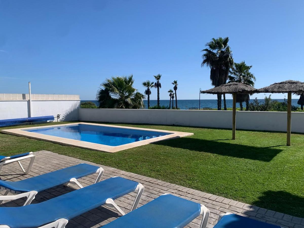 Villa Detached in Estepona