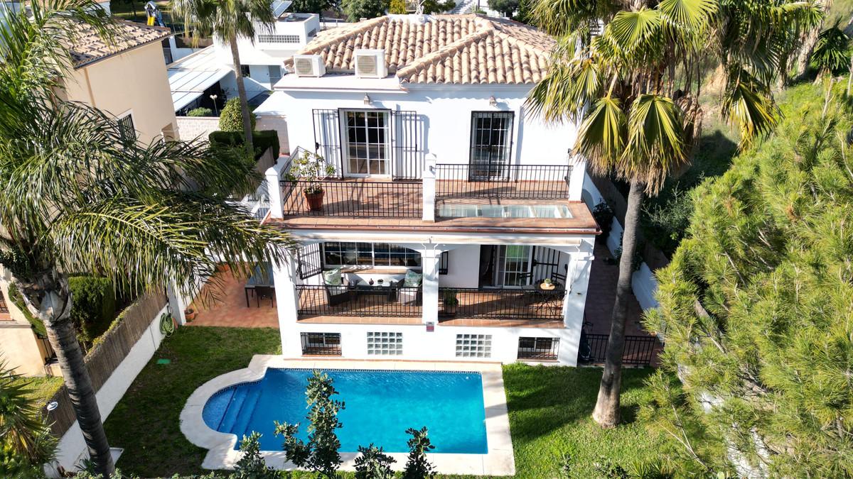 Villa Detached in Benalmadena