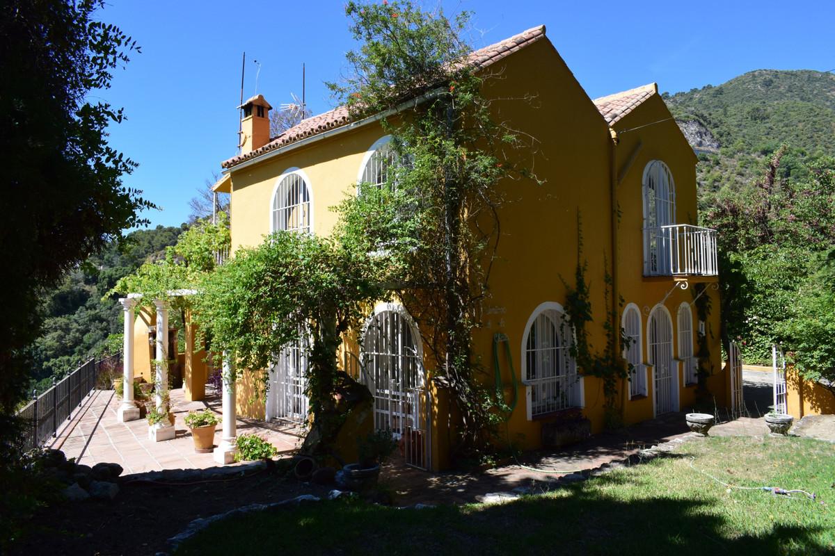 Villa Detached in Ojén