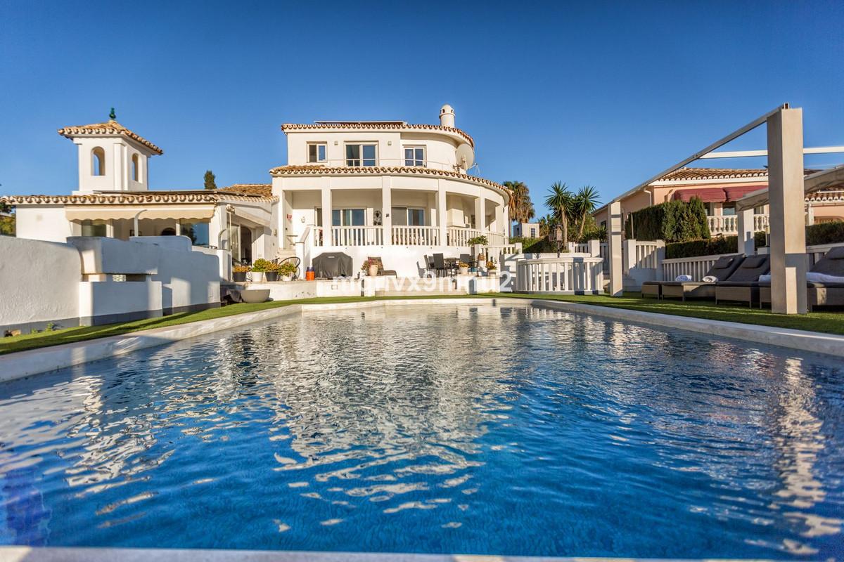 Villa Detached in El Chaparral