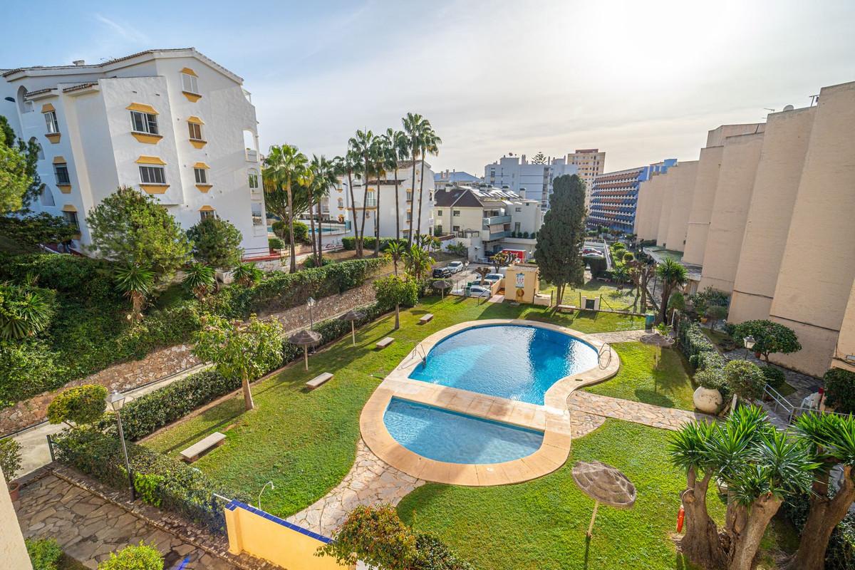 Apartment Middle Floor in Torreblanca