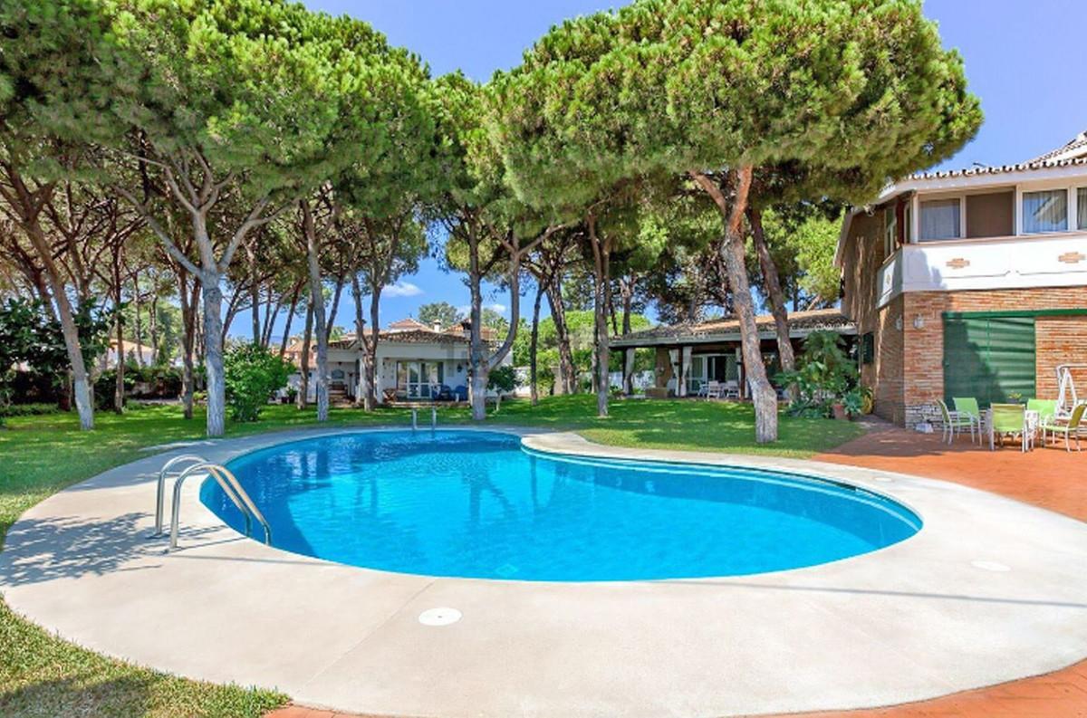 Villa Detached in Artola