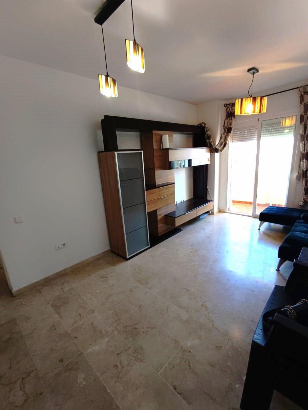 Apartment Middle Floor in Manilva