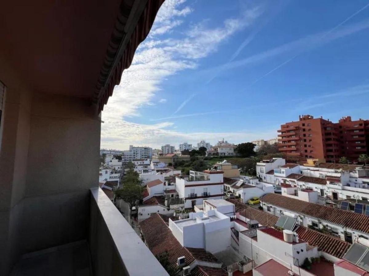 Apartment Middle Floor in Estepona