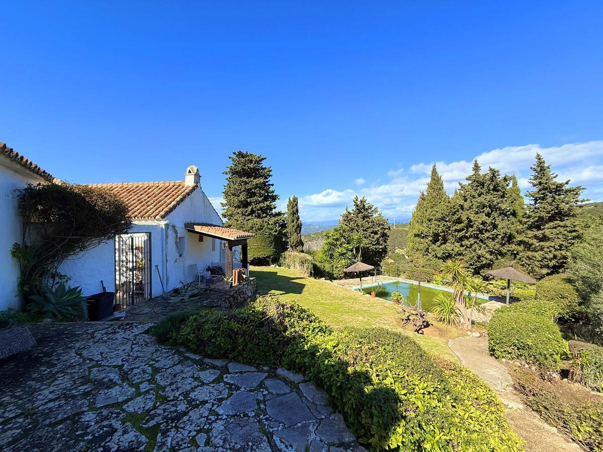 Villa Detached in Casares