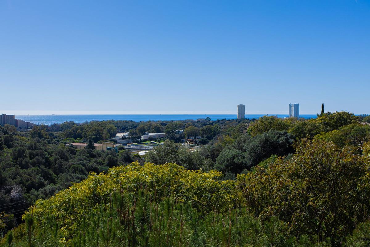 Apartment Middle Floor in Elviria