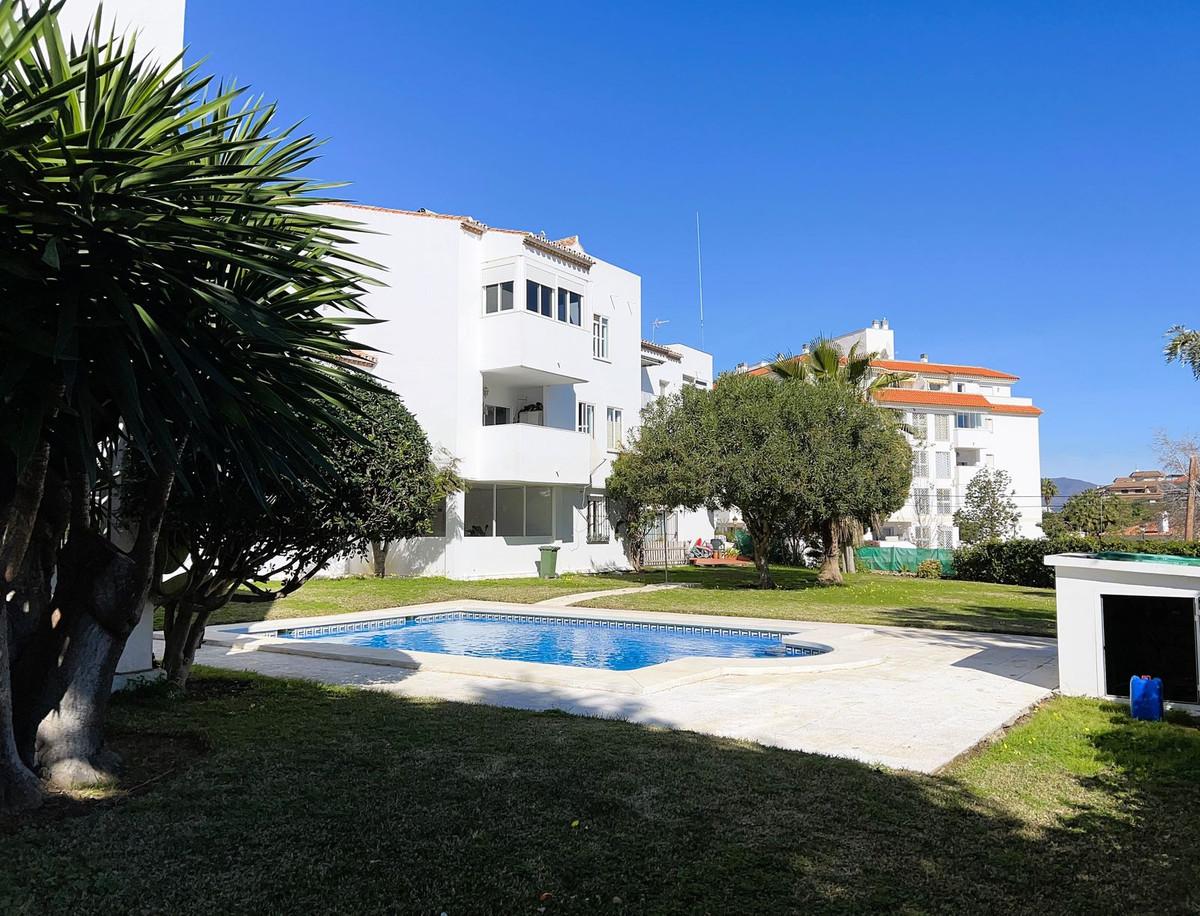 Apartment Middle Floor in San Luis de Sabinillas