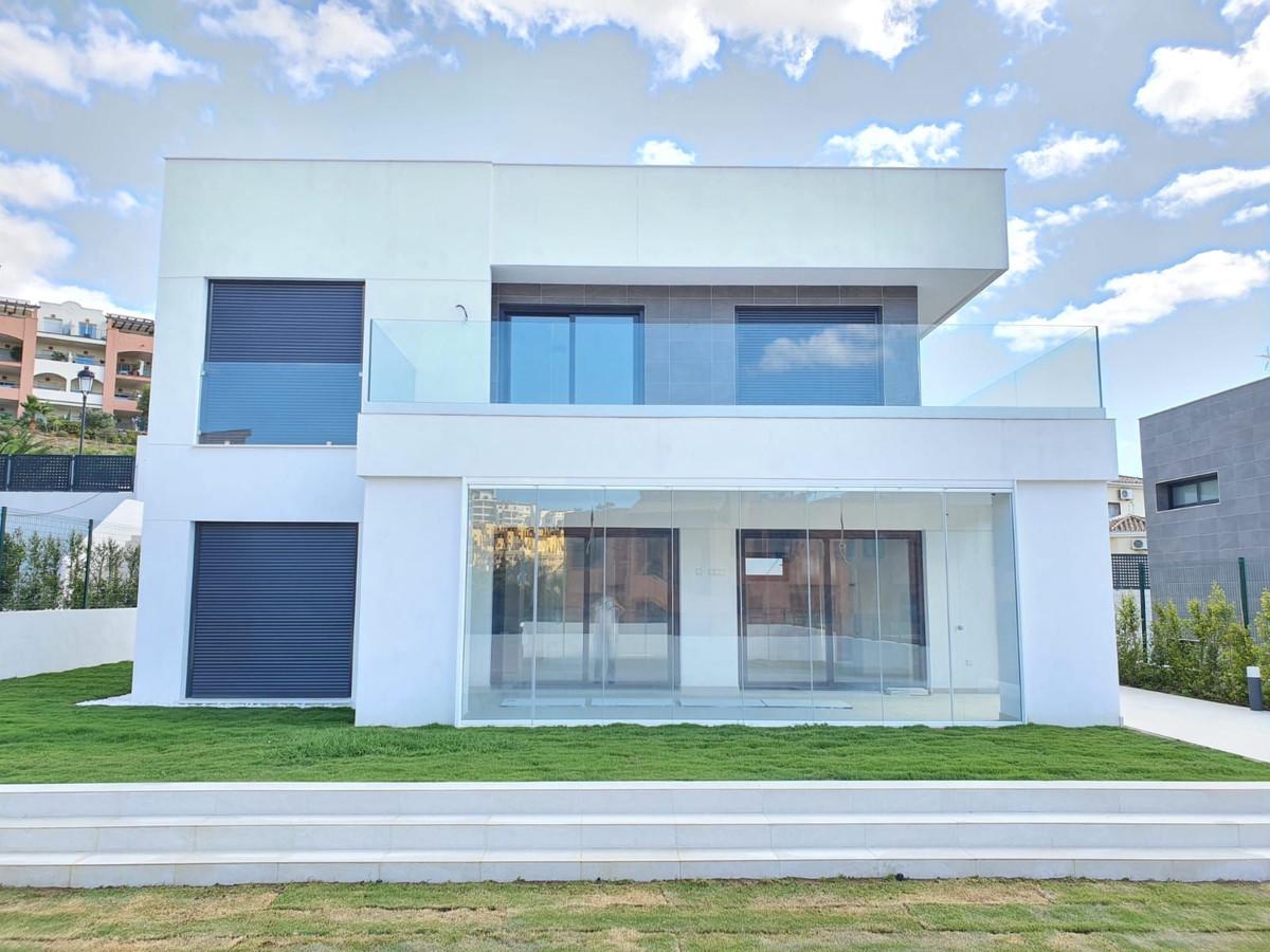 Villa Detached in La Duquesa